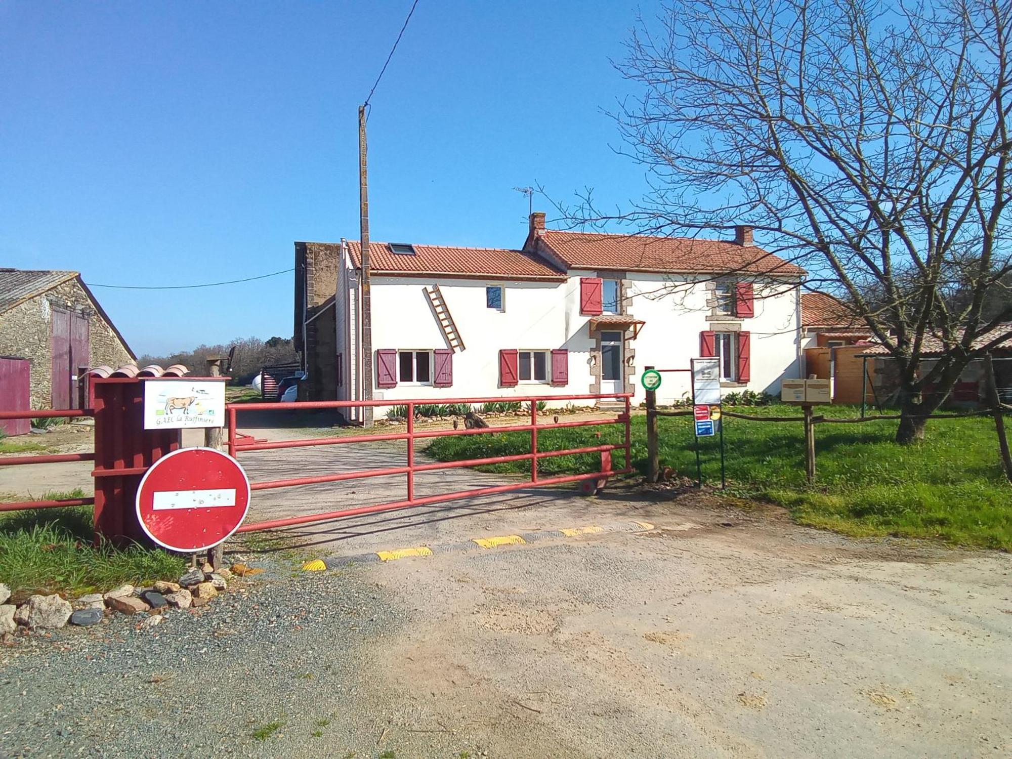 Chambre A La Campagne La Roche-sur-Yon Exterior photo